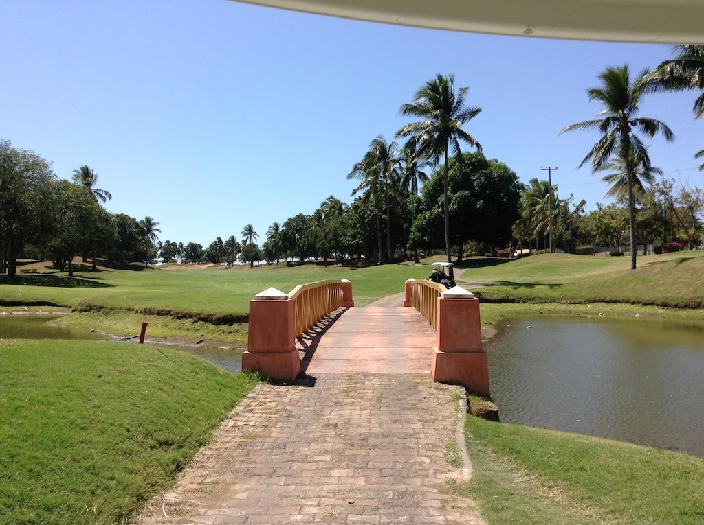 Grand Isla Navidad Golf & Spa Resort With Marina Барра-де-Навидад Экстерьер фото Golf course at the Boca Raton Resort